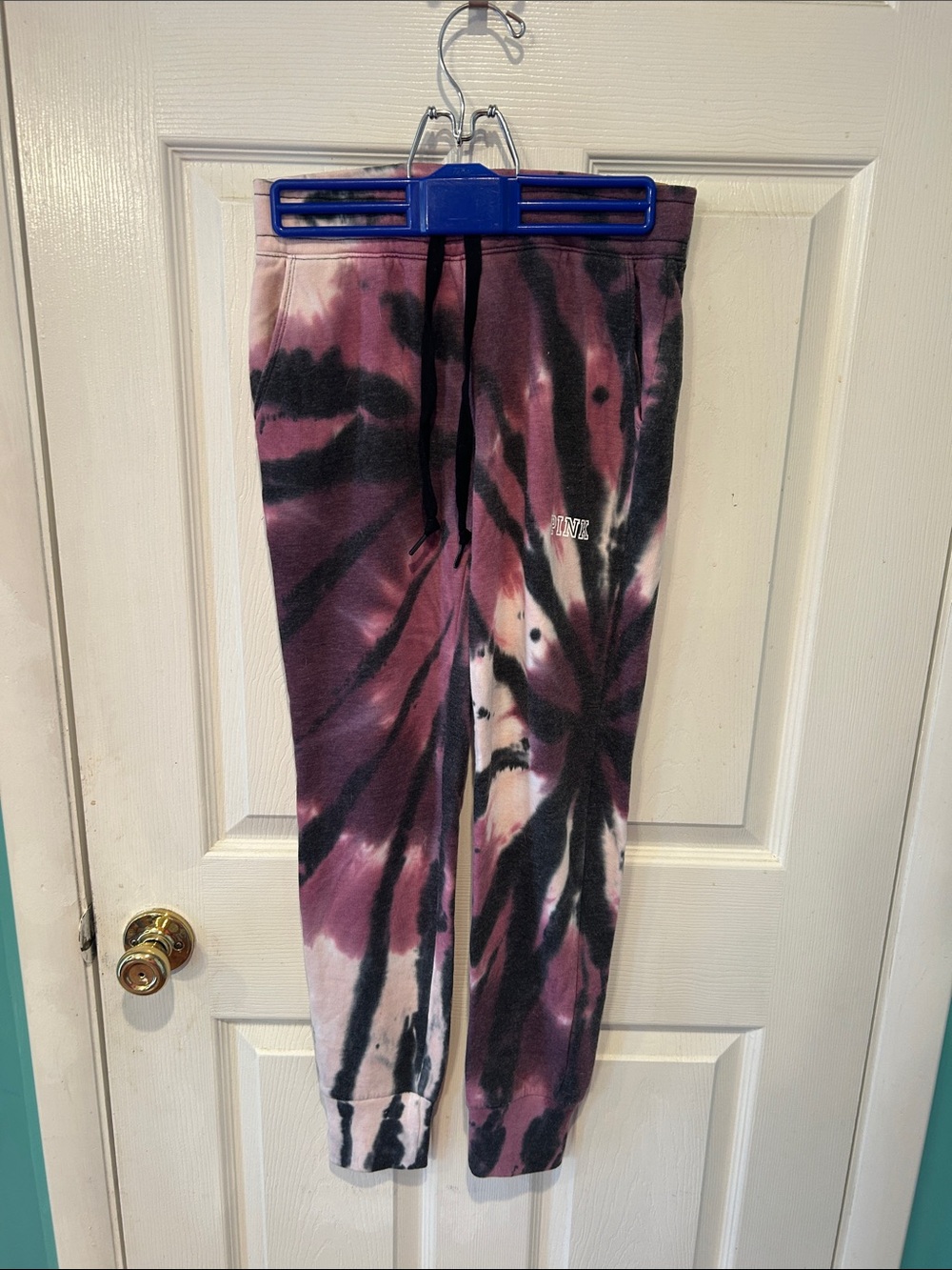 PINK Victoria's Secret Purple & Black Tie-Dye Jogger Sweatpants